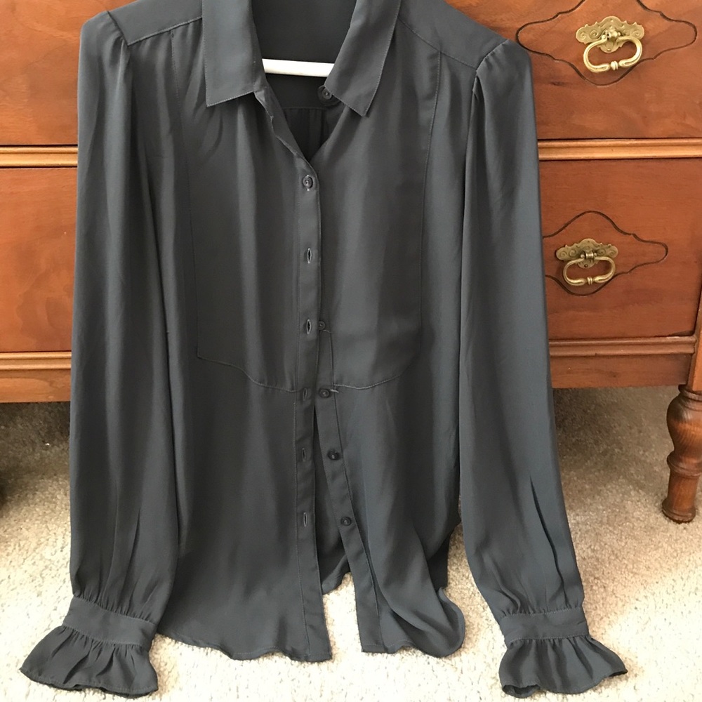 Grey flutter sleeve blouse