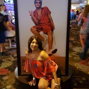 Meet your Posher, Valerie