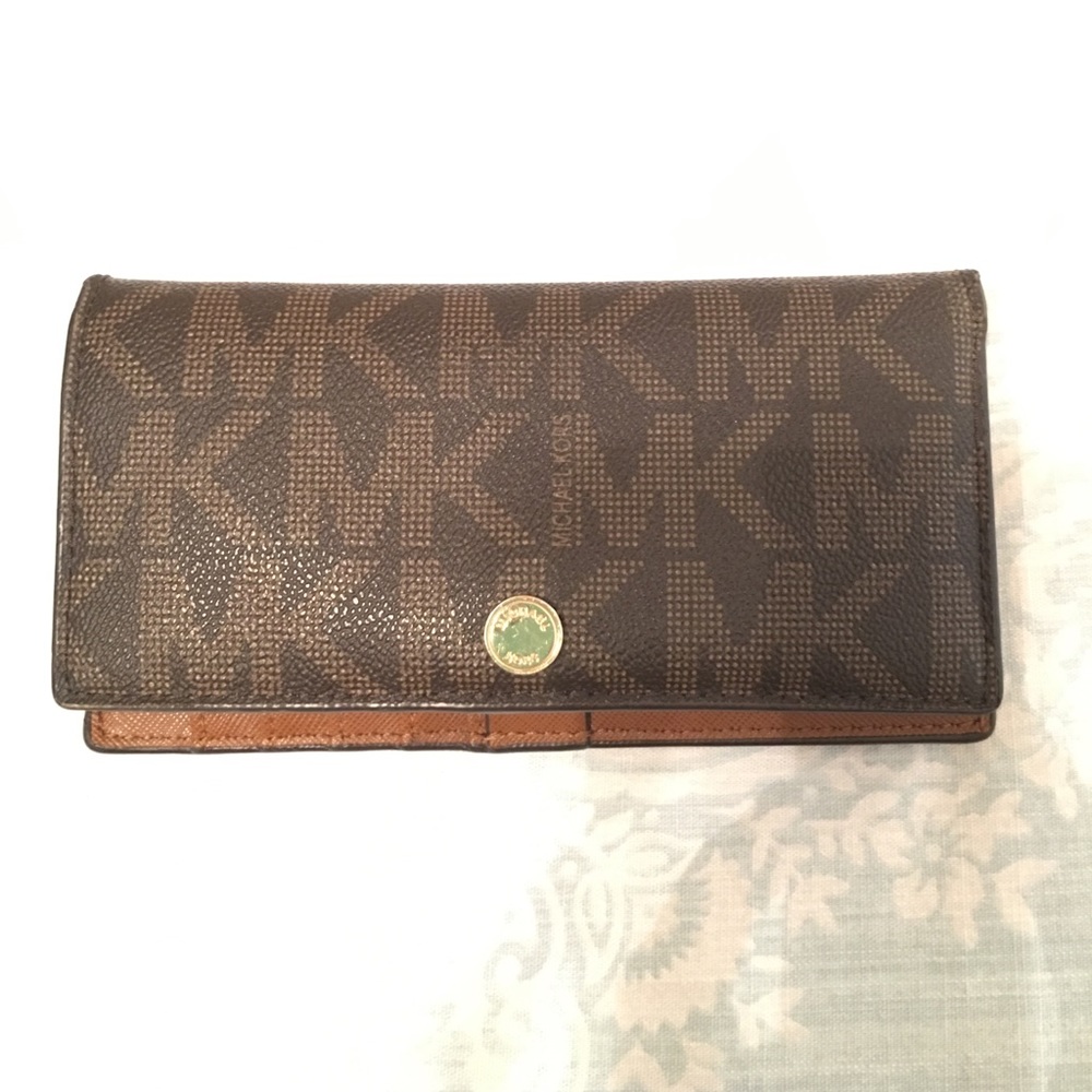Michael Kors wallet