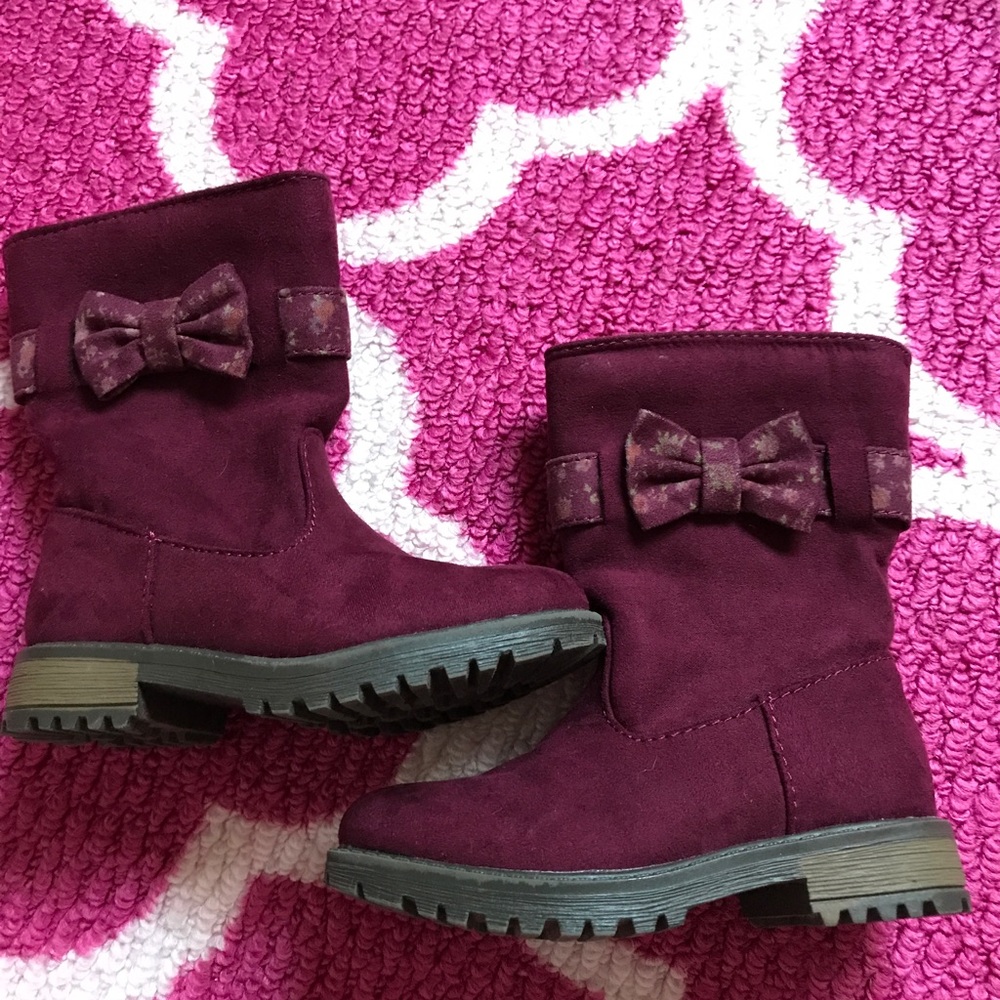 Girls boots