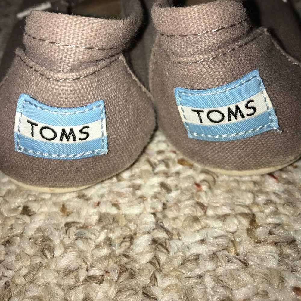 Toms shoes