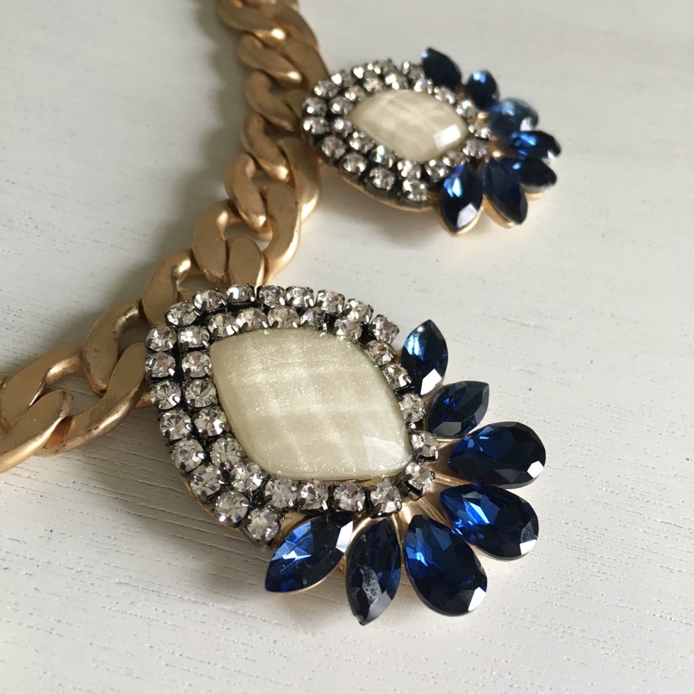 Statement Necklace - Picture 2 of 4