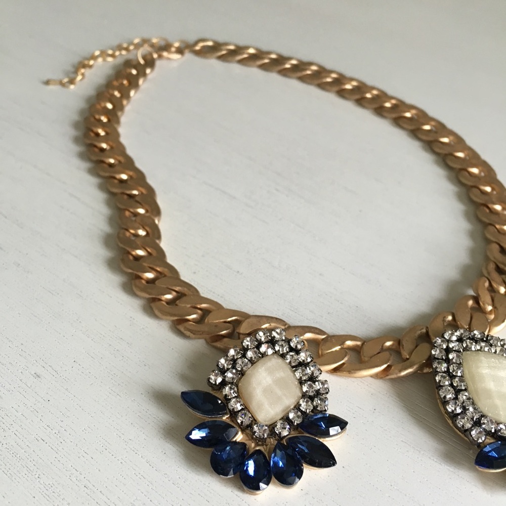 Statement Necklace - Picture 3 of 4