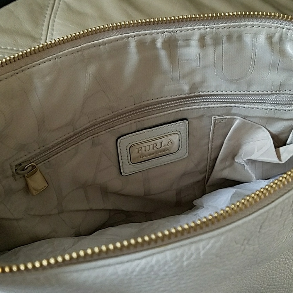 Purse - Picture 4 of 4