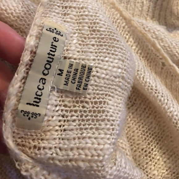 Distressed cream sweater - Picture 4 of 4