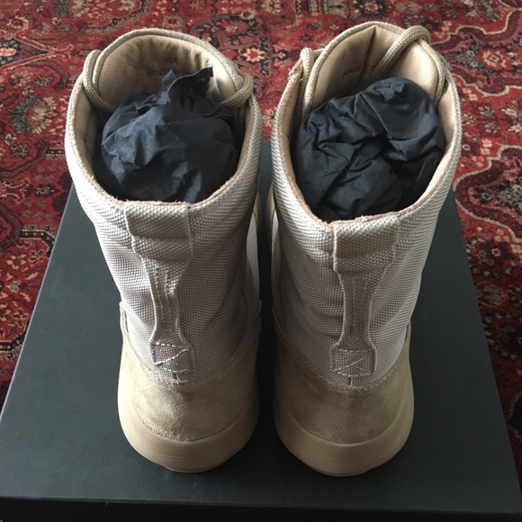 DS - YEEZY Season 3 Military Boot - Picture 5 of 8