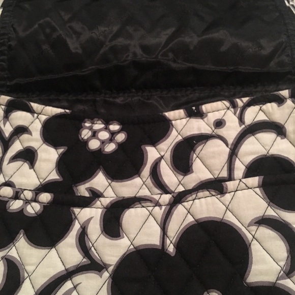 Purse - Picture 2 of 5