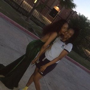 Meet your Posher, Amber