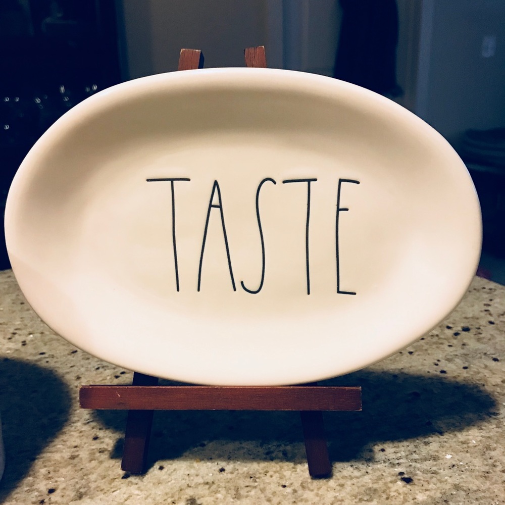 Rae Dunn Taste Oval Plate