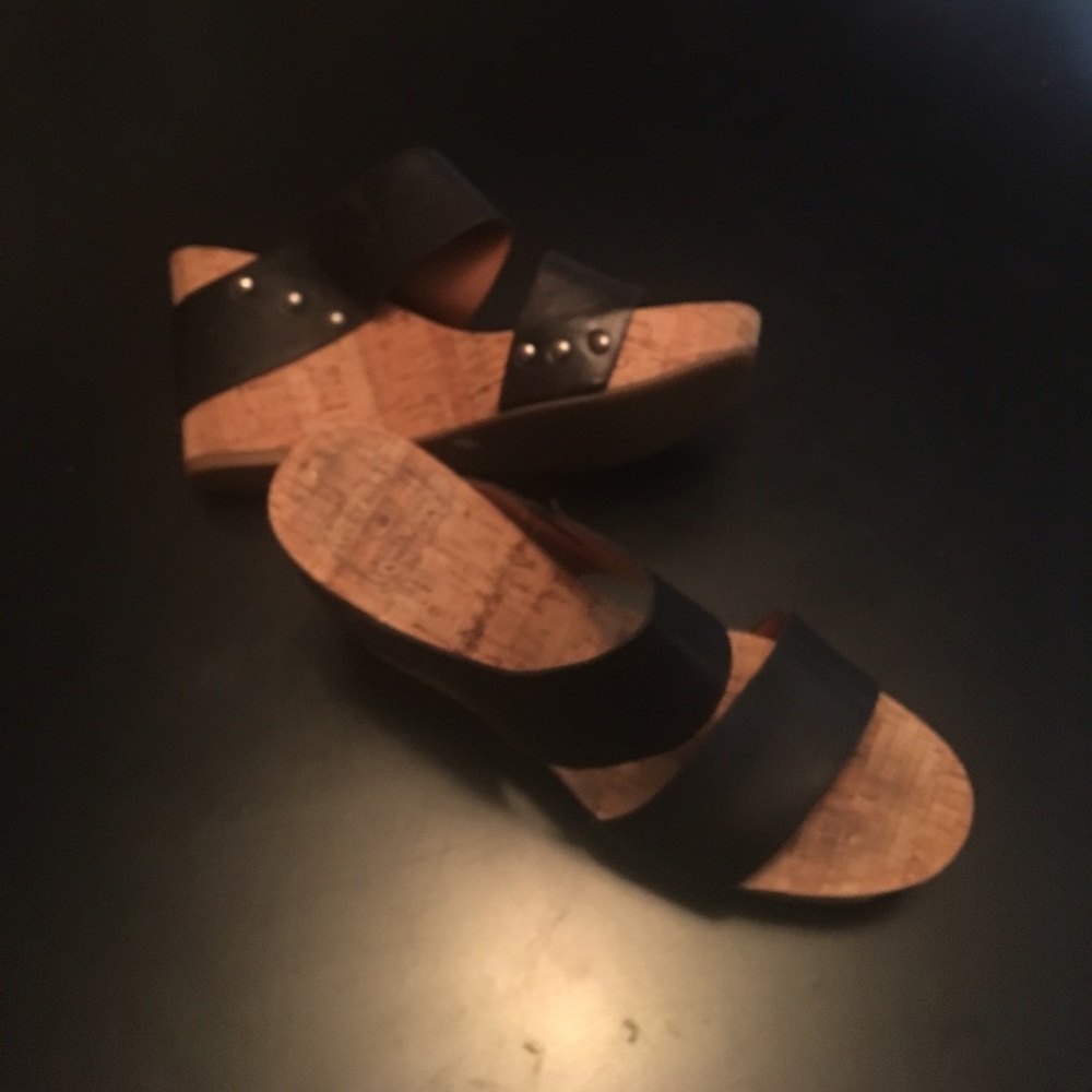 Corked platforms (approximately 2 1/2 inch heels)