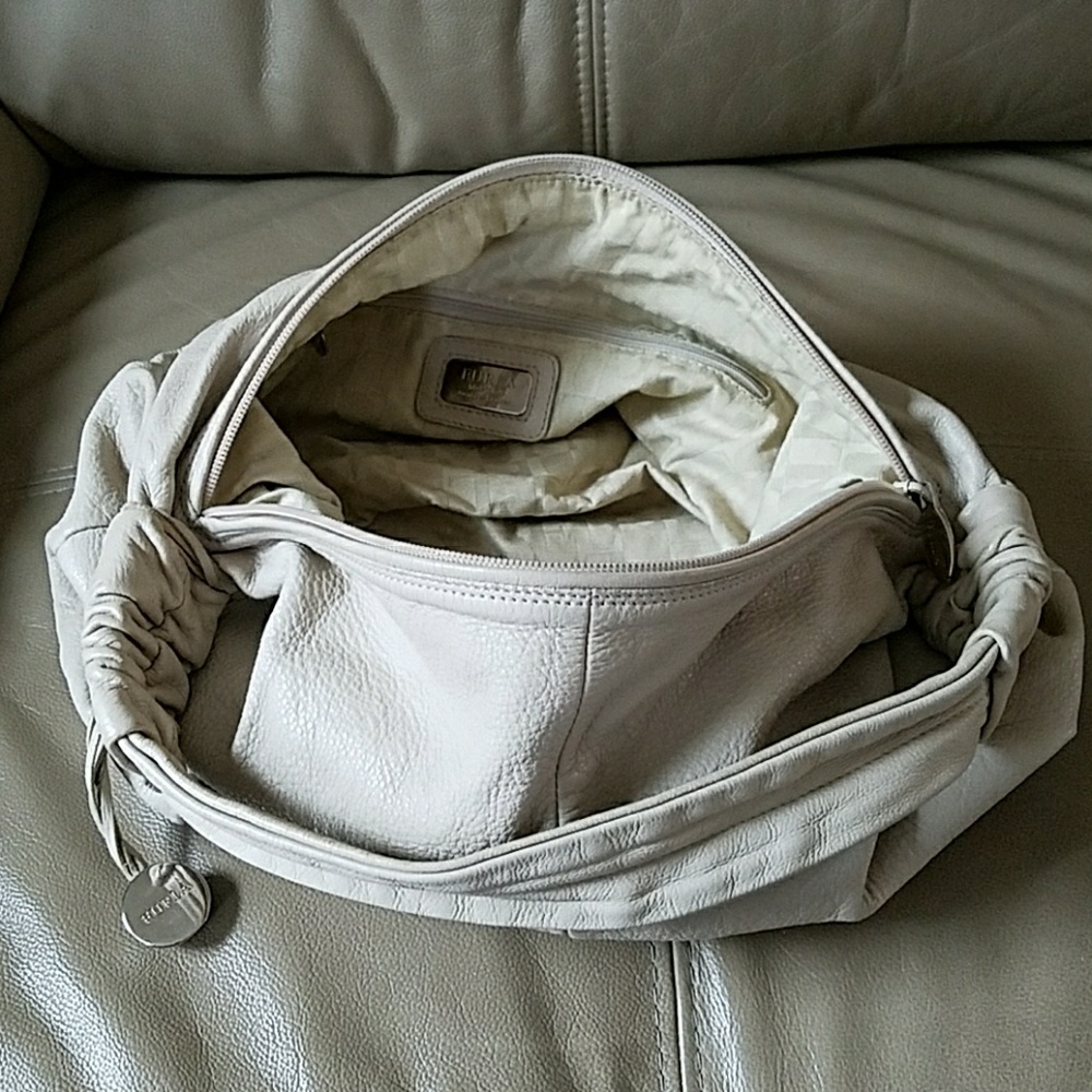 Purse - Picture 3 of 4