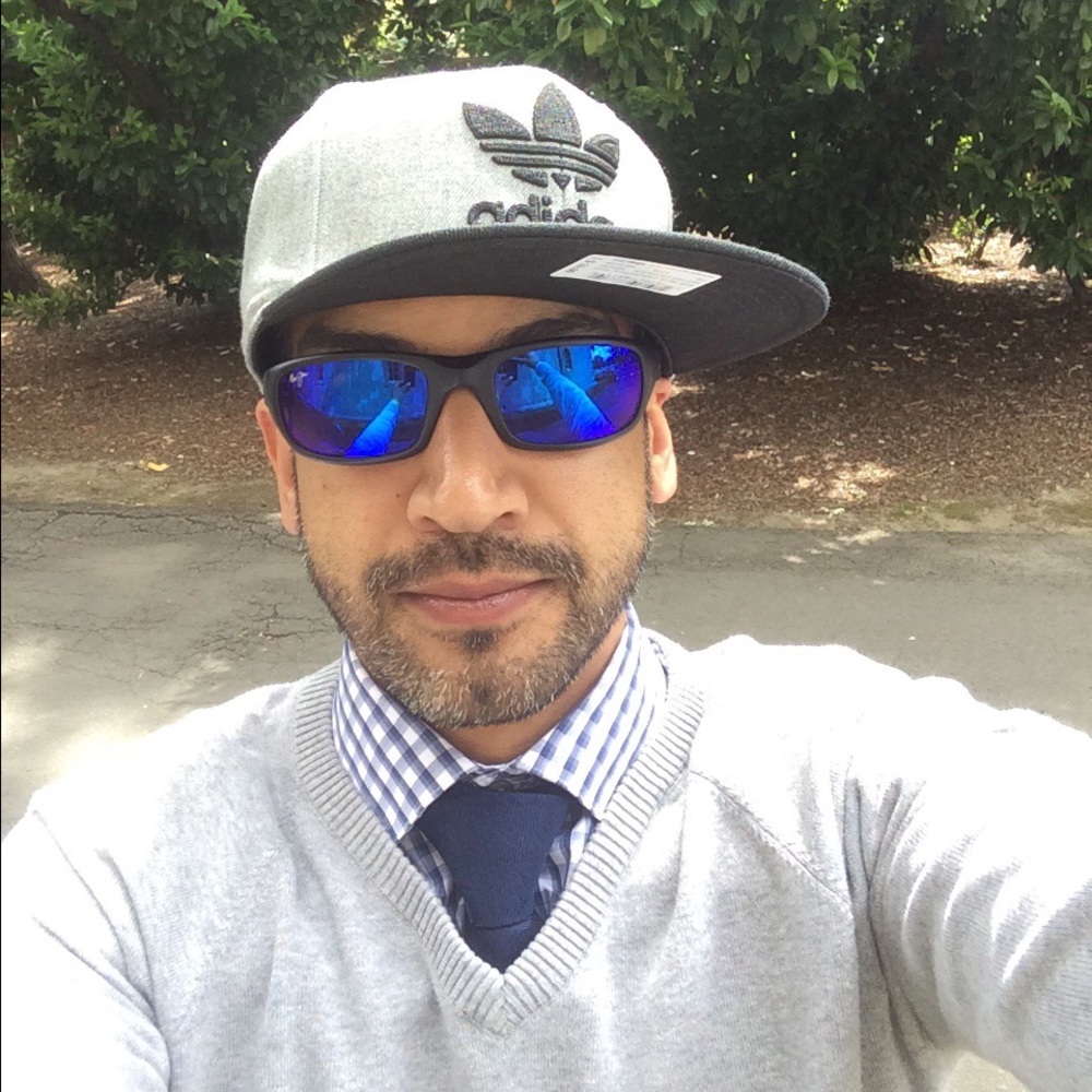 Meet your Posher, Modeezy