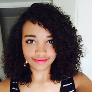 Meet your Posher, Olivia