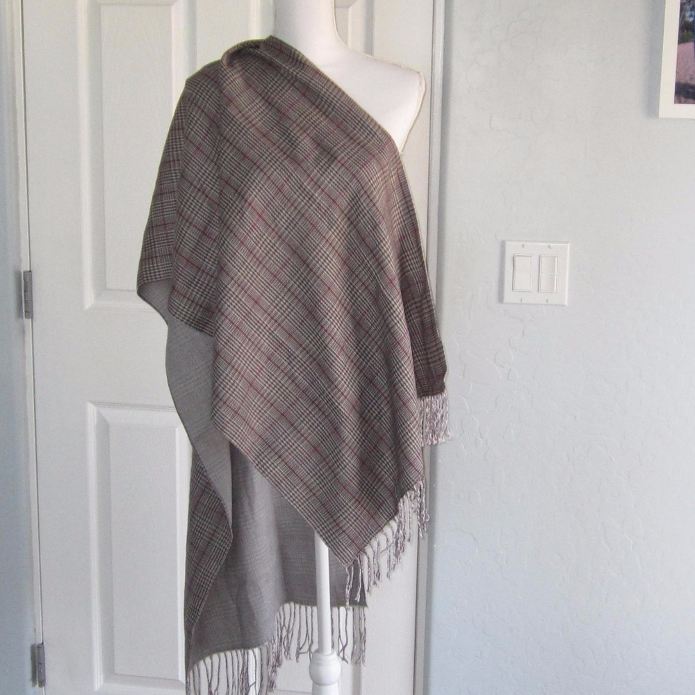 Plaid pashmina scarf - Picture 2 of 3