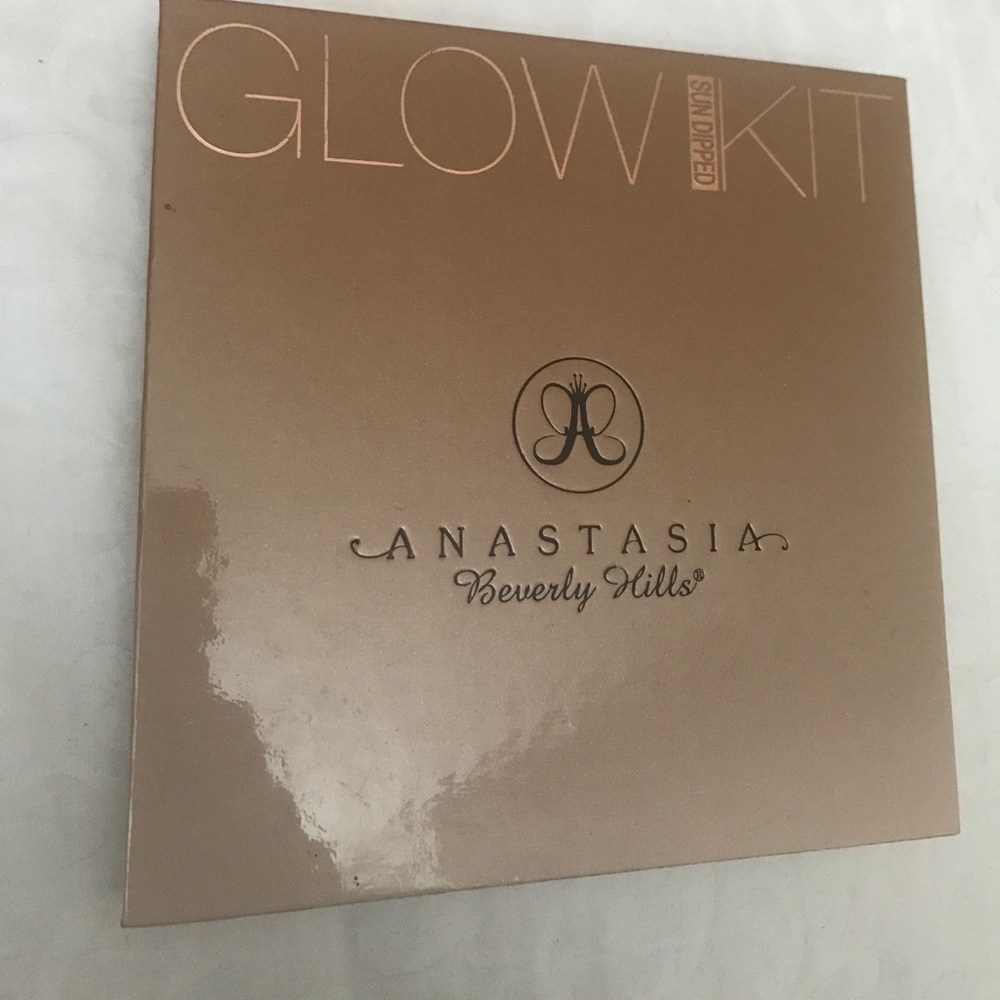 Anastasia Glow Kit