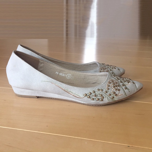Embellished pointed ballet flats Size 8 - Picture 3 of 5