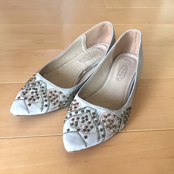 Embellished pointed ballet flats Size 8 - Picture 1 of 5