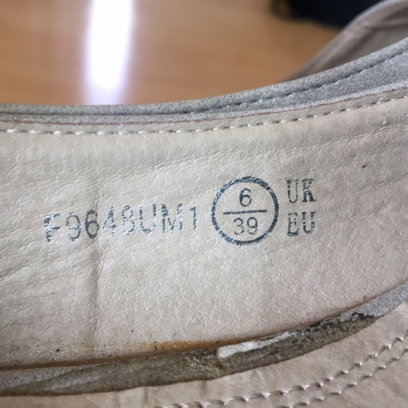 Embellished pointed ballet flats Size 8 - Picture 4 of 5