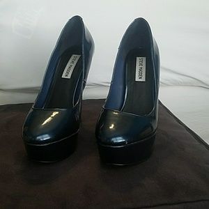 Steve Madden Blue Nala Pump