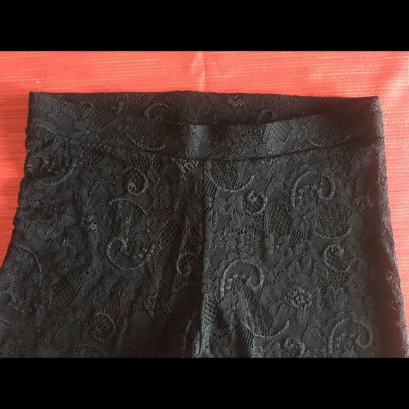 GUESS Lace Leggings... NWOT - Picture 4 of 5
