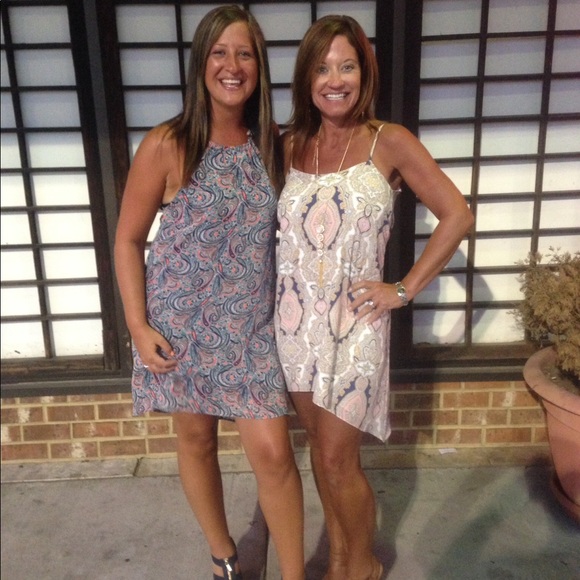 Meet Your Posher🌸🌸🌸 - Picture 3 of 3