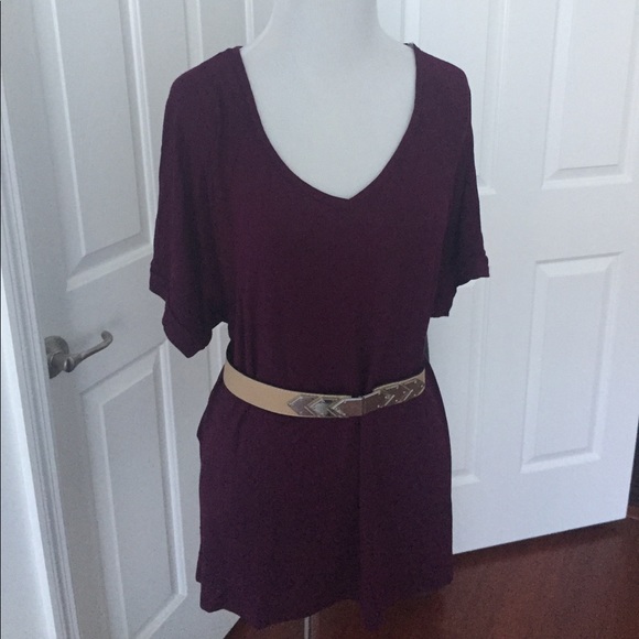 Hi Lo Short Sleeve Tunic in Gorgeous Wine  - Picture 2 of 4