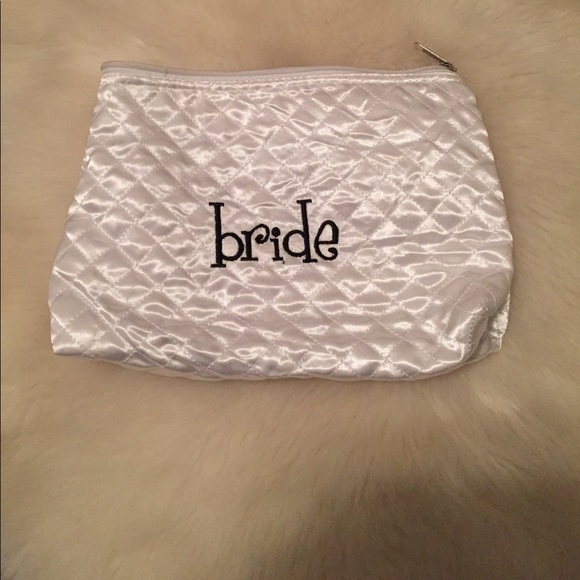 BRIDE 👰  bag FREE w/ bridal clothing purchase! - Picture 1 of 3