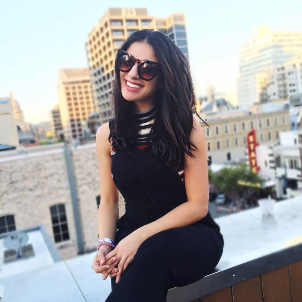Meet your Posher, Laleh