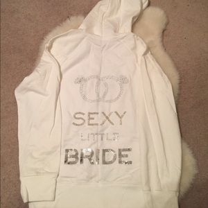 Sexy Little Bride 👰 Victoria’s Secret Zip-up (L)