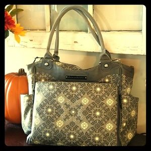 Petunia Pickle Bottom City Carryall