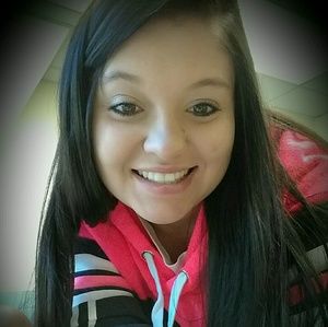 Meet your Posher, Mercedes