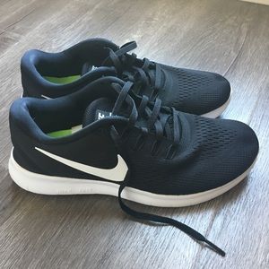 Nike Free Women's Sneakers Size 6.5
