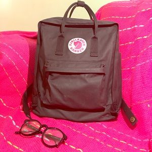 💓✨Fjallraven Kanken full backpack✨💓