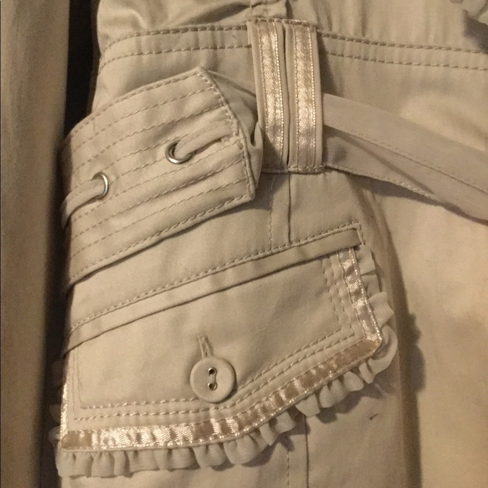 Lightweight jacket - Picture 2 of 7