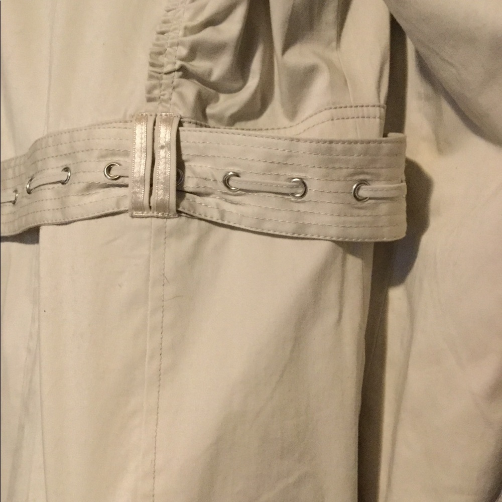 Lightweight jacket - Picture 7 of 7