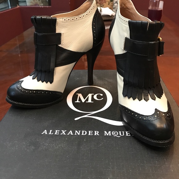 Alexander McQueen booties Sz 36 - Picture 2 of 9