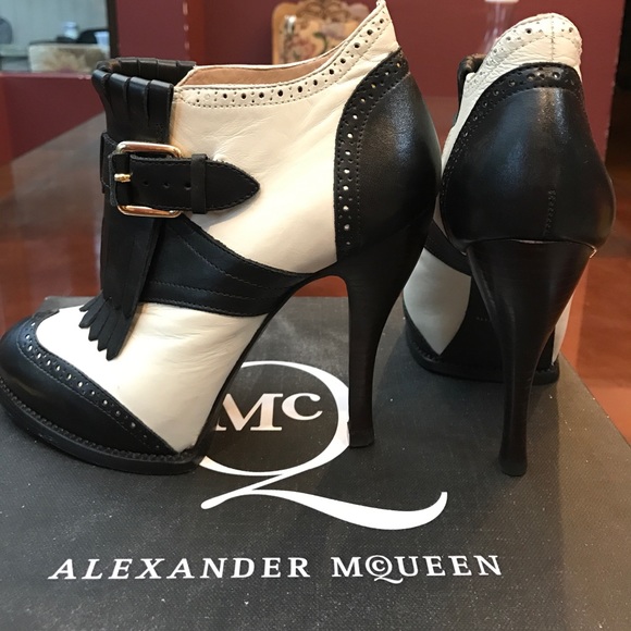 Alexander McQueen booties Sz 36 - Picture 3 of 9