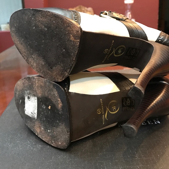 Alexander McQueen booties Sz 36 - Picture 4 of 9