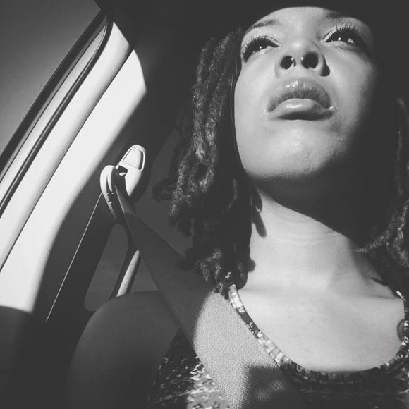 Meet your Posher, Chavon - Picture 1 of 1