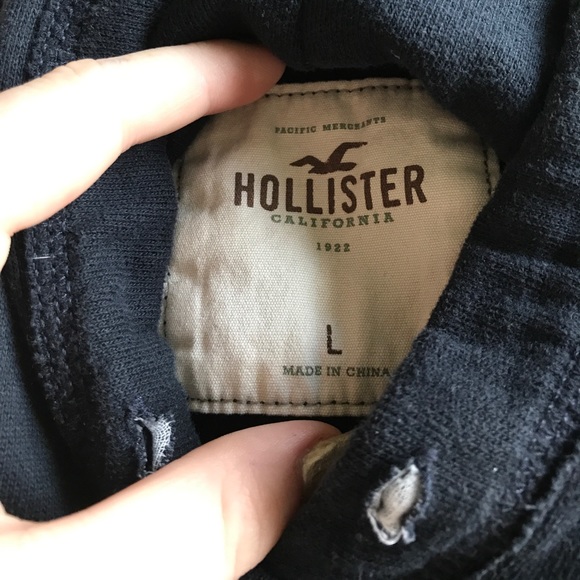 Hollister hoodie - Picture 2 of 2