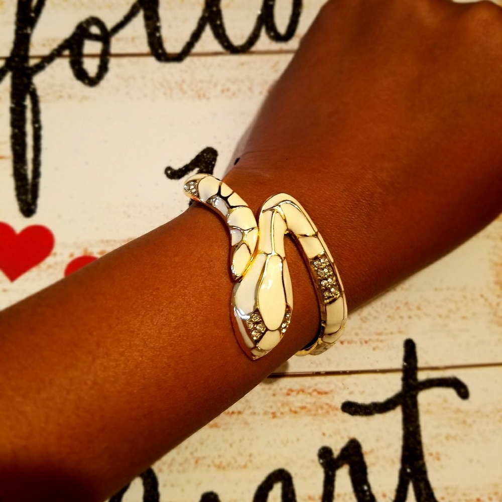 Eggshell Snake Bangle