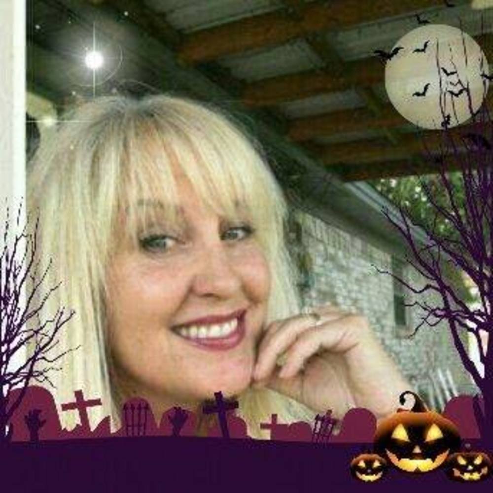 Meet your Posher, Lori