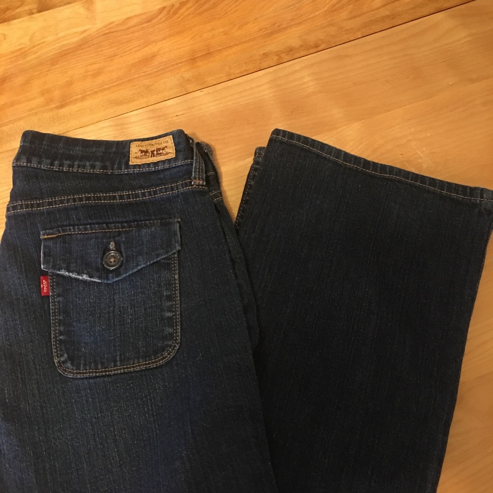 Levi Low boot cut jeans