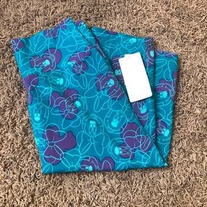 NWT Lularoe Disney Collection Cassie Skirt  size S