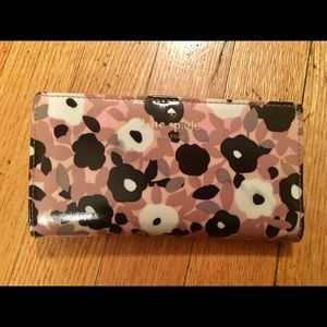 Kate Spade floral wallet