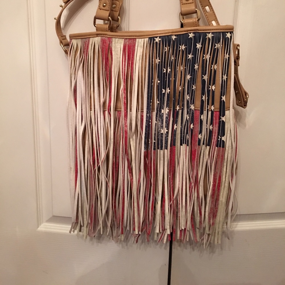 Shoulder bag