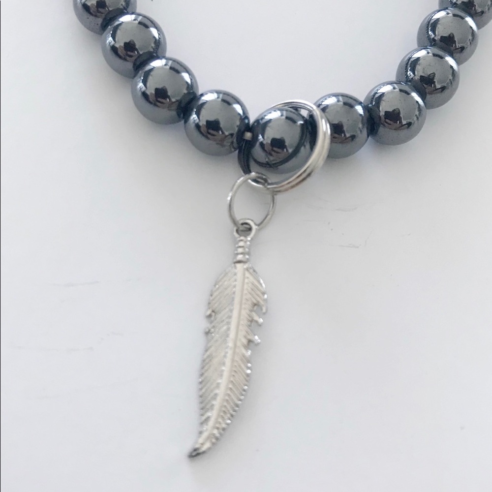 ✅GUNMETAL BEADED BRAC W SILVER ANGEL WING CHARM