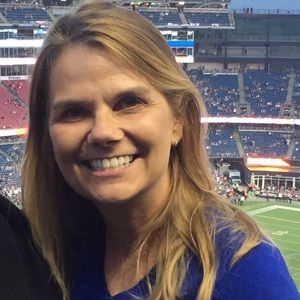 Meet your Posher, Nena