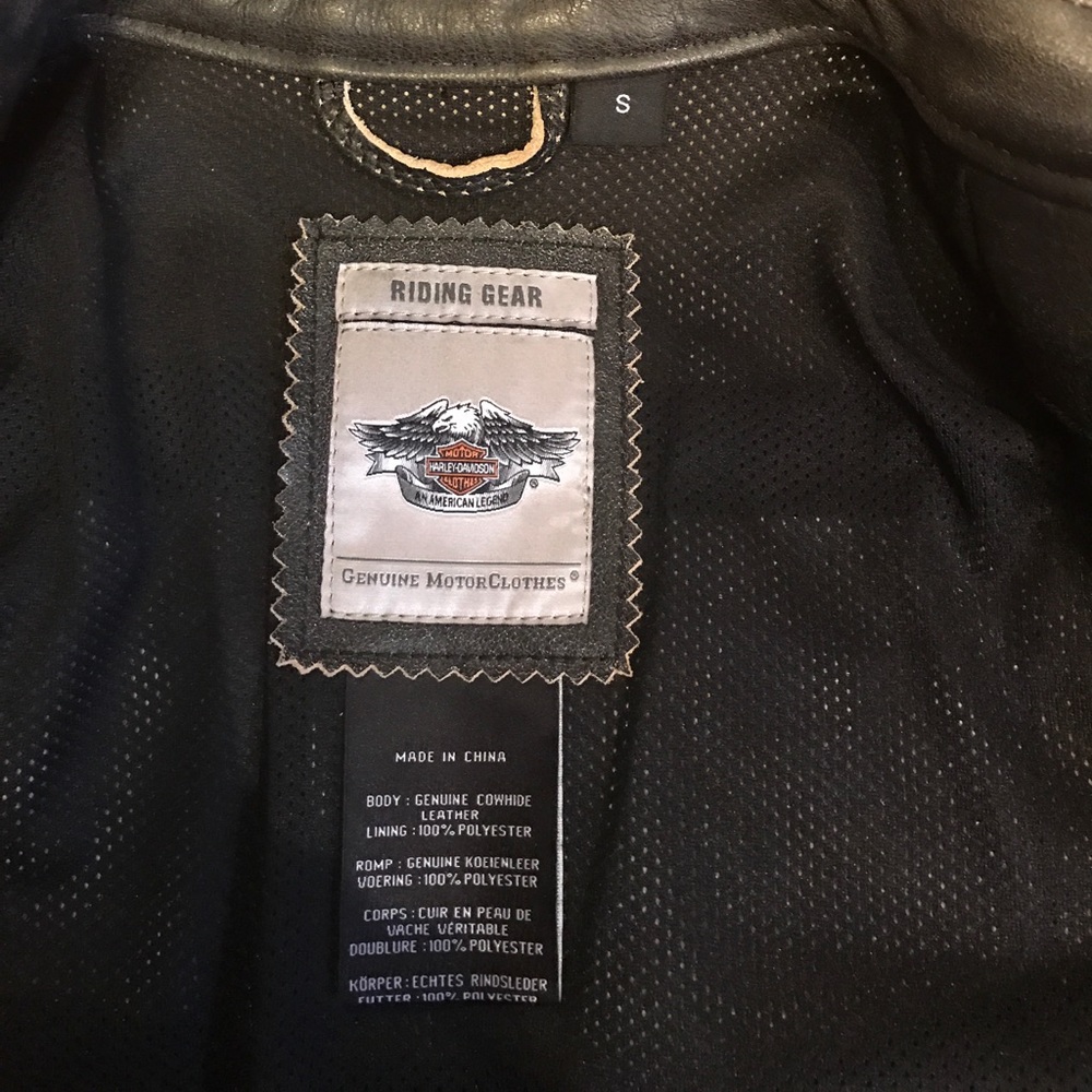 Women's Harley Davidson Leather Jacket - Picture 5 of 7