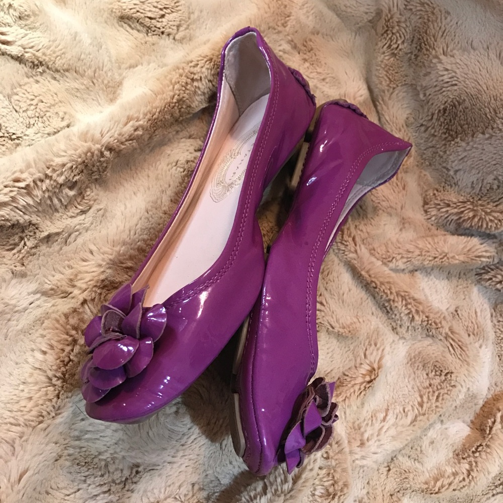 💖Eli Tahari Purple Leather Flower Flats Size 7 - Picture 2 of 6